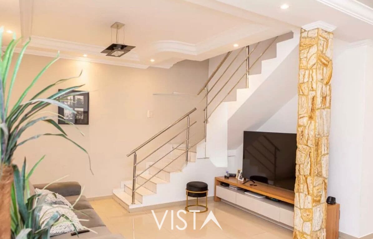 Casa com Piscina Para Venda