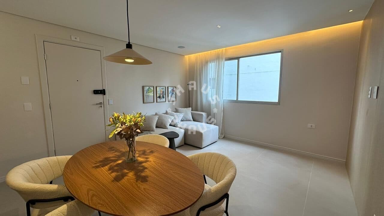 Apartamento no Campo Belo de 65m², com 2 dormitórios (sendo 1 suíte) e escritório. 1 vaga de garagem!