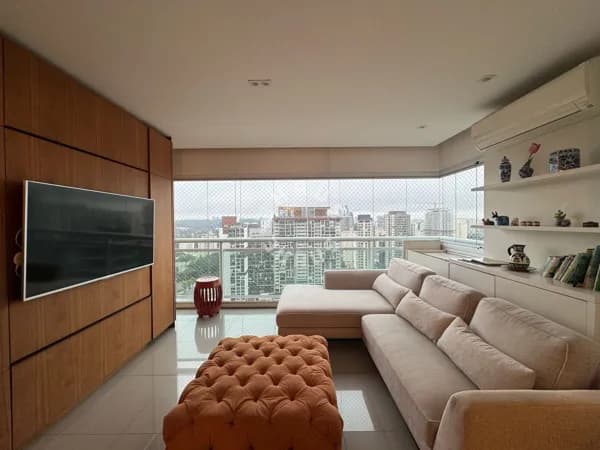 Apartamento no Brooklin de 92m², com 2 suítes, varanda, escritório. 2 vagas de garagem!
