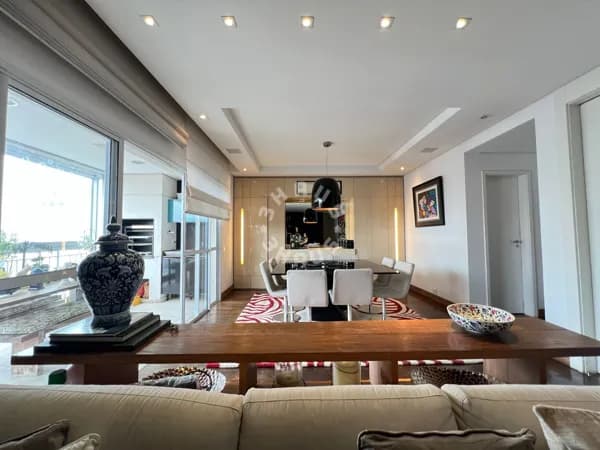 Apartamento no Brooklin, com 145m², 2 suítes, varanda gourmet. 3 vagas de garagem.