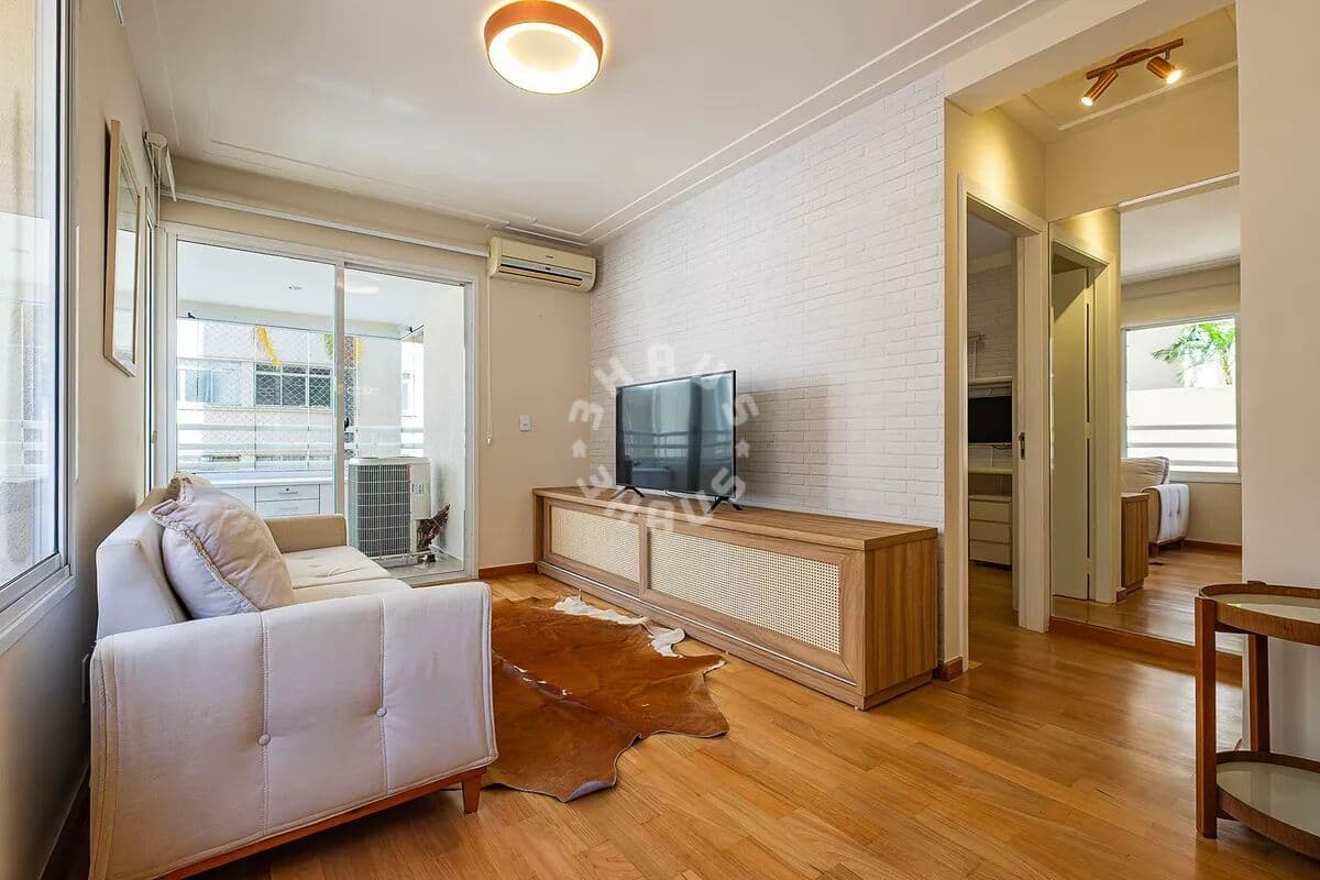 Apartamento no Paraíso, 80m², com 2 suítes, varanda. 2 vagas de garagem!