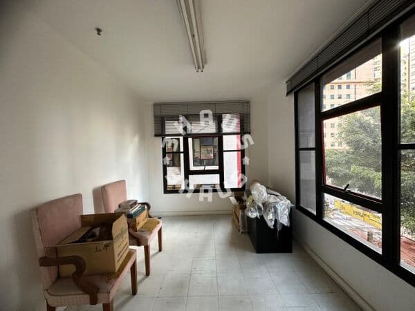 Sala Comercial com 47², 2 banheiros + 1 vaga de garagem à venda na Vila Olímpia!