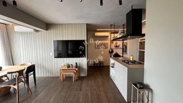 Apartamento mobiliado de 72m² em Moema, com 1 suíte, varanda. 1 vaga de garagem!