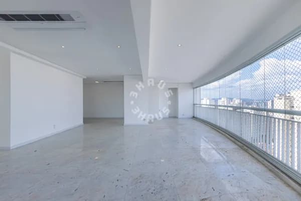 Cobertura Duplex de 290m² na Vila Romana, com 3 suítes, piscina privativa, varanda. 4 vagas de garagem!