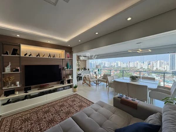 Apartamento de 132m² no Brooklin, com 3 dormitórios (sendo 2 suítes), varanda. 3 vagas de garagem!