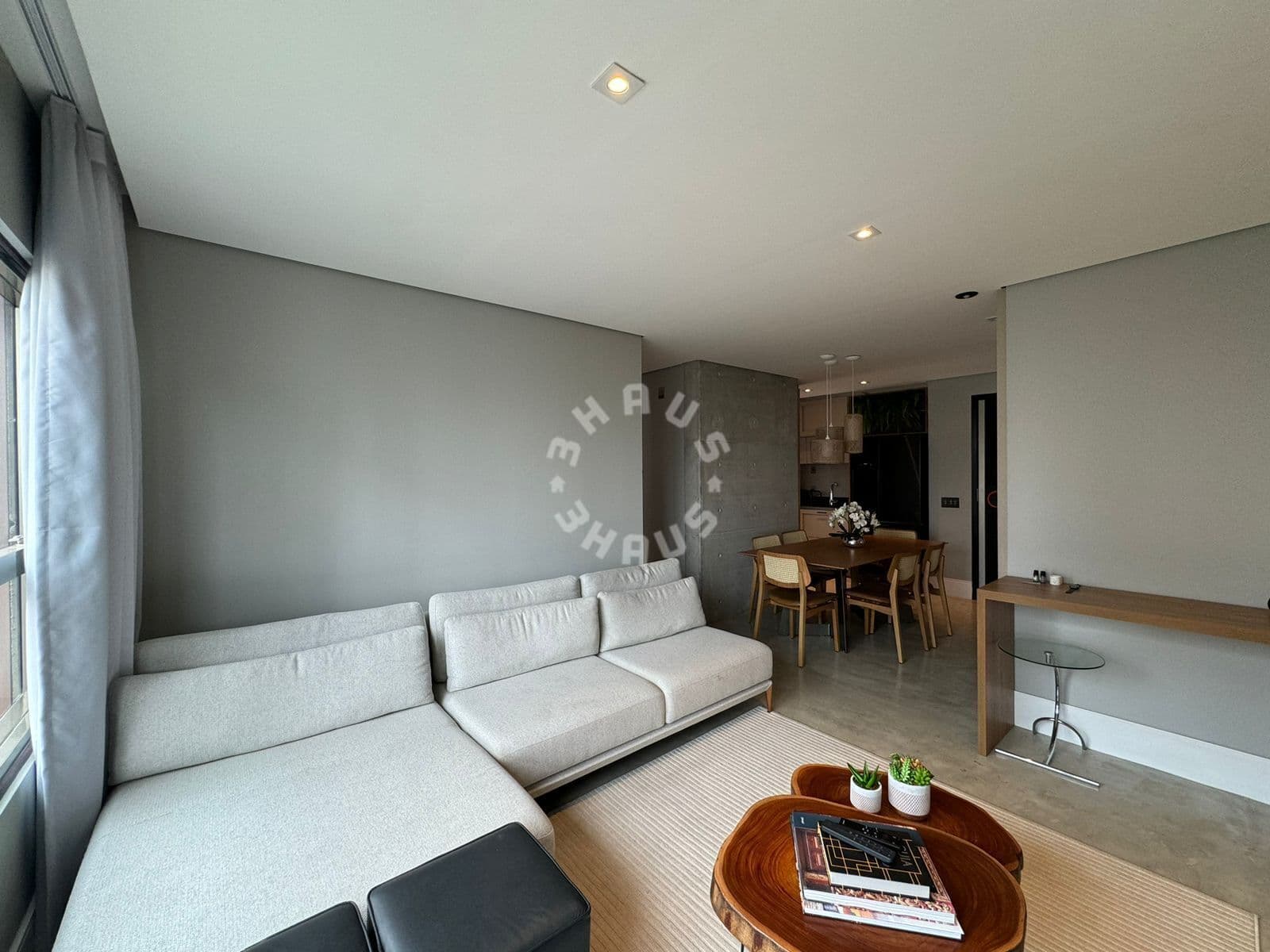 Apartamento para locação MaxHaus de 74m², 02 dormitórios (sendo 01 suíte), varanda. 01 vaga de garagem + depósito!