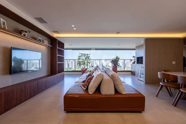 Apartamento no Campo Belo, com 145m², 3 suítes, varanda gourmet. 2 vagas + depósito!