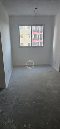 Apartamento de 35m² na Mooca com 2 dormitórios e sala integrada à cozinha.