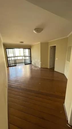 Apartamento de 104m² na Vila Nova Conceição, com 3 dormitórios sendo 1 suíte, varanda, armários embutidos, área de serviço. 1 vaga de garagem!