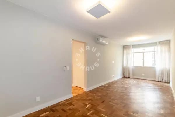Apartamento de 106m² no Itaim Bibi, com 2 suítes, sala ampla. 1 vaga de garagem!