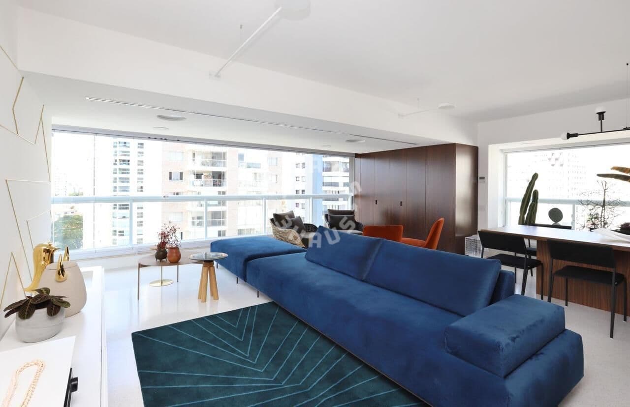Apartamento na Vila Clementino de 174m², com 02 suítes, varanda. 03 vagas de garagem!