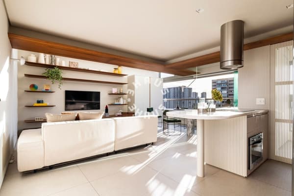 Lindo apartamento de 69m², com 01 suíte, 01 vaga de garagem + varanda integrada em Moema!
