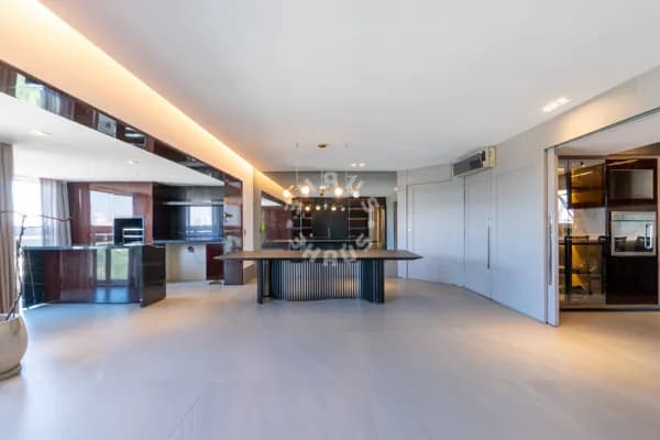 Apartamento no Campo Belo com 155m², 3 dormitórios (sendo 2 suítes), varanda gourmet. 3 vagas de garagem + depósito!