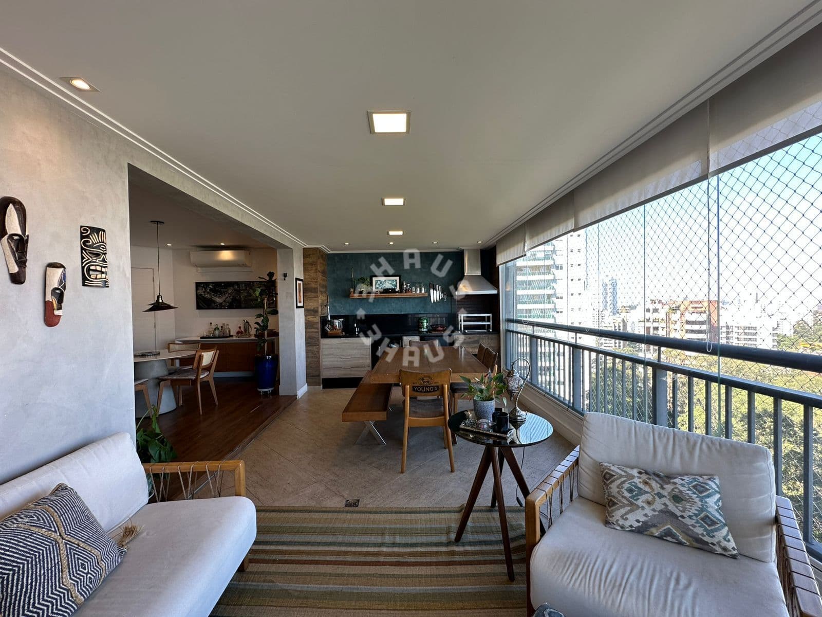 Apartamento de 122m² no Morumbi, com 3 suítes, varanda gourmet. 2 vagas de garagem!