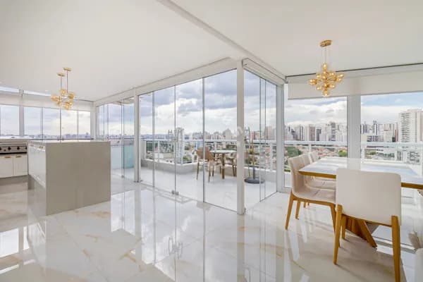 Cobertura Duplex de 191m² na Vila Clementino, 4 dormitórios (sendo 1 suíte), varanda envidraçada, cozinha gourmet. 4 vagas de garagem