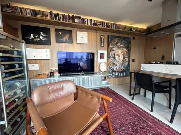 Apartamento em Pinheiros de 42m², com 1 dormitório, varanda + 1 vaga de garagem!