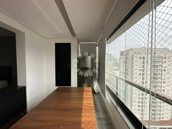 Apartamento de 42m² na Vila Olímpia, com 01 suíte, varanda, cozinha, área de serviço. 01 vaga de garagem!