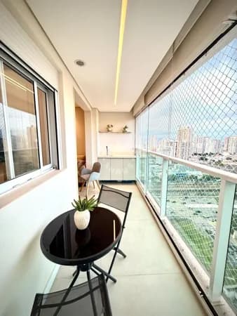 Apartamento no Tatuapé de 45m², com 1 dormitório, varanda envidraçada. 1 vaga de garagem!