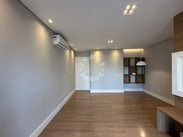 Apartamento de 62m² na Vila Olímpia, com 2 dormitórios, varanda. 1 vaga de garagem!