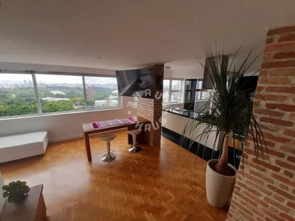 Apartamento na Vila Mariana de 75m², com 1 dormitório, living amplo. 1 vaga de garagem!