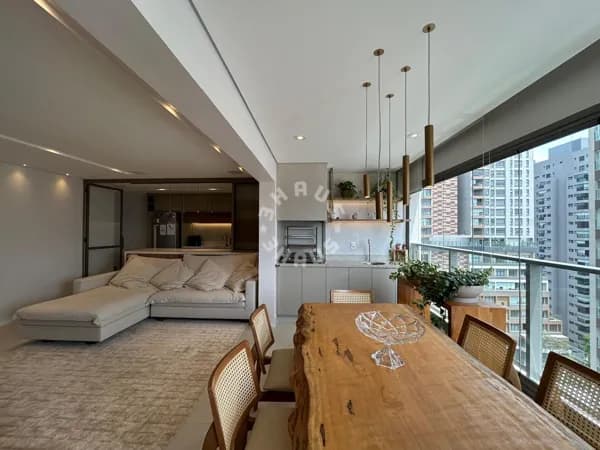 Apartamento no Brooklin, com 100m², 2 suítes, varanda gourmet. 2 vagas de garagem!