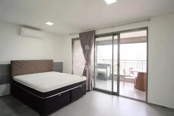 Studio mobiliado de 35m² com 1 dormitório + varanda no Tatuapé - SP.