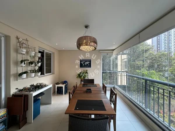 Apartamento para venda de 96m², mobiliado, 03 dormitórios, varanda, 02 vagas. Morumbi - SP
