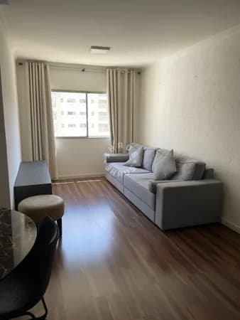 Apartamento para locação em Moema, com 84m², 2 dormitórios, living amplo. 1 vaga de garagem!