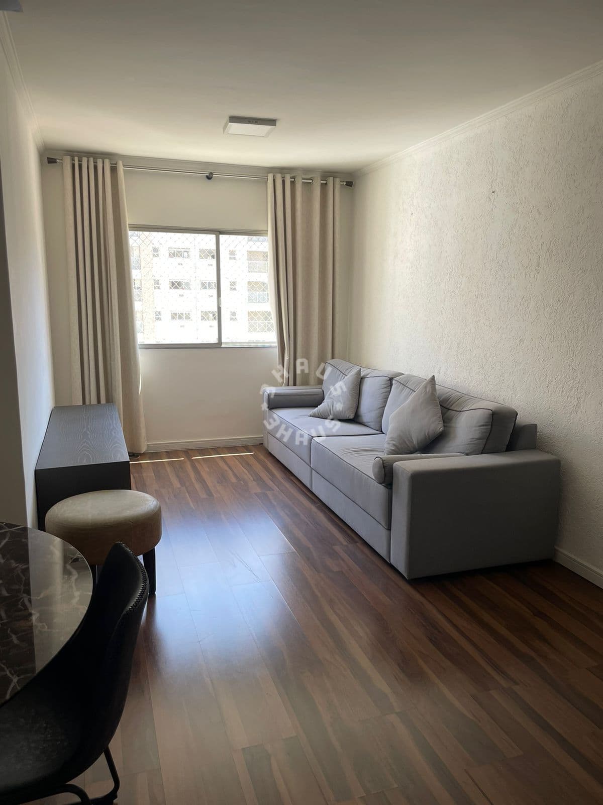 Apartamento para locação em Moema, com 84m², 2 dormitórios, living amplo. 1 vaga de garagem!