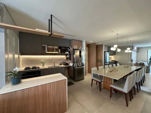 Apartamento no Brooklin, com 103 m², 3 suítes, varanda gourmet. 2 vagas de garagem.