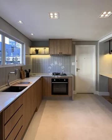 Apartamento de 120m² no Jardins, com 3 dormitórios (sendo 1 suíte), sala ampla. 1 vaga!