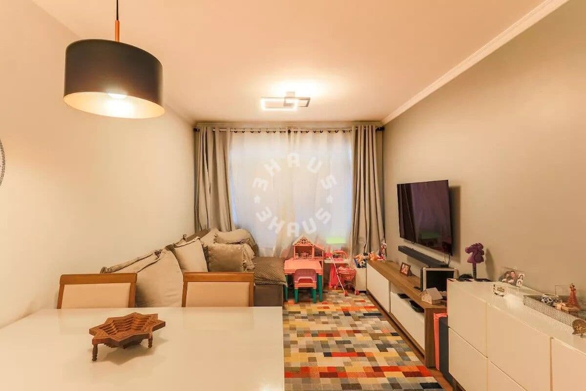 Apartamento na Chácara Santo Antônio de 80m², com 2 dormitórios (sendo 1 suíte), living. 1 vaga de garagem!