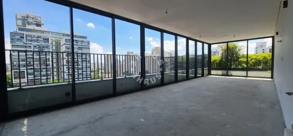 Cobertura Duplex no Brooklin de 170m², com 03 suítes, varanda, cozinha, lavabo, área de serviço. 02 vagas de garagem.