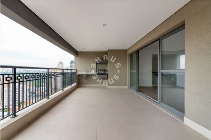 Apartamento para venda de 141m², com 3 suítes, varanda gourmet. 3 vagas de garagem + depósito. Pronto para morar