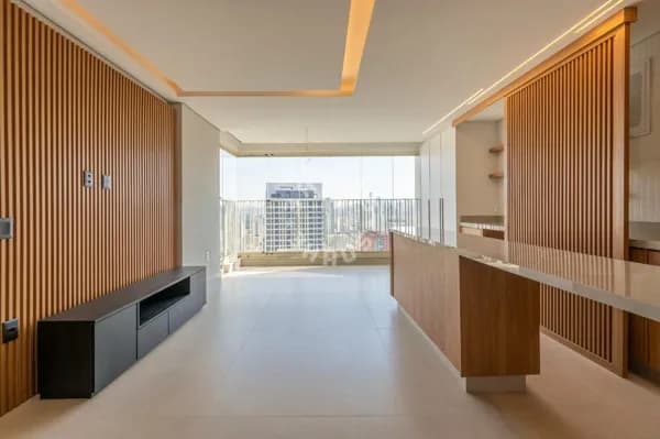 Apartamento em Pinheiros de 71m², com 2 dormitórios (sendo 1 suíte), varanda. 1 vaga de garagem!