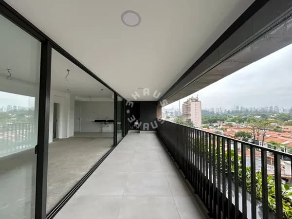 Apartamento de 175m² na Vila Nova Conceição, com 3 suítes, varanda. 3 vagas de garagem!