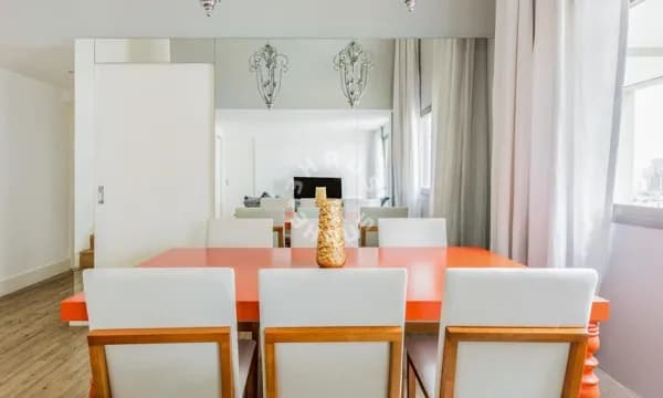 Apartamento Duplex para locação no Brooklin com 100m², 2 suítes, varanda. 2 vagas de garagem.