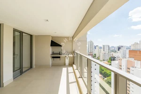 Apartamento Alto Padrão no Campo Belo! Com 232m², 4 dormitórios (sendo 3 suítes), varanda gourmet. 3 vagas de garagem!