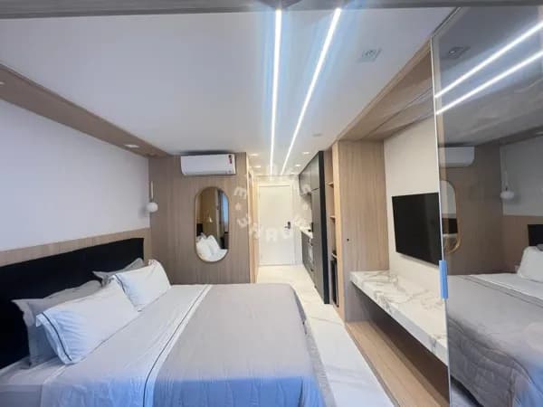 Studio de 26m² no Brooklin, com 1 dormitório e varanda envidraçada.