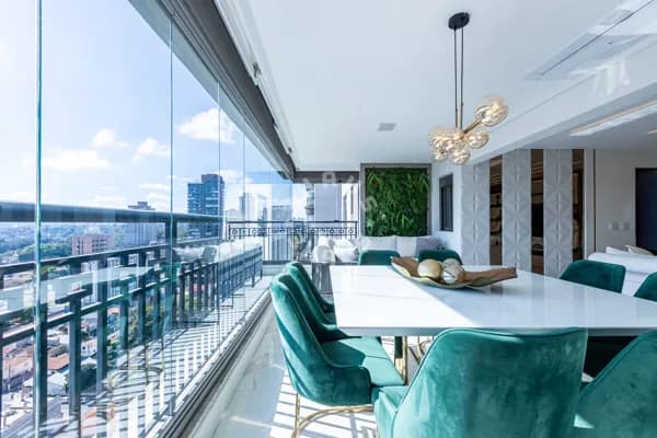 Apartamento de 116m² na Chácara Santo Antônio, com 3 dormitórios (sendo 2 suítes), varanda gourmet. 2 vagas + depósito!
