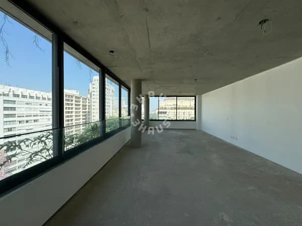 Apartamento de 180m², 03 suítes, cozinha, área de serviço. 02 vagas de garagem no Jardins - SP