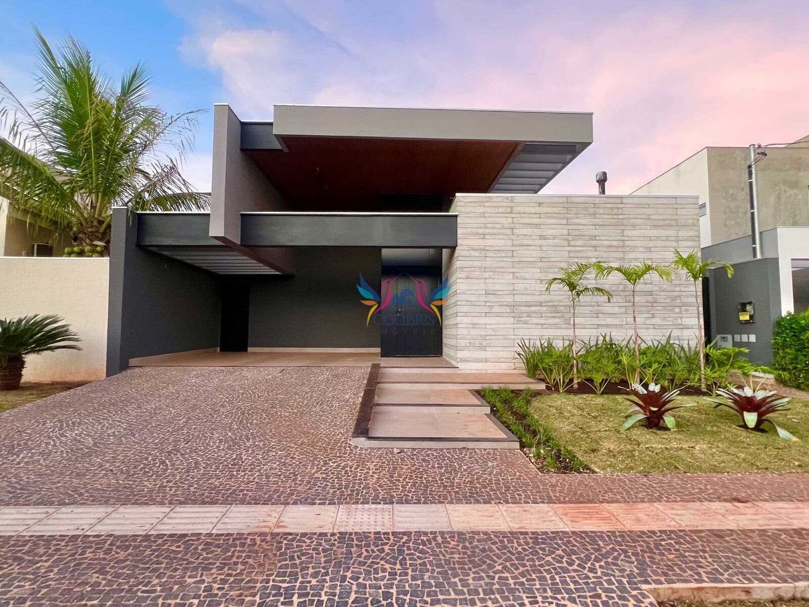 Casa Alto Padrão FINO ACABAMENTO