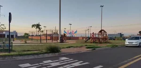 Lote com 250 m² | Figueiras do Parque em Jardim São Conrado, Campo Grande/MS