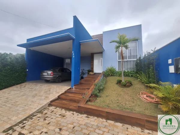 Casa térrea em condomínio