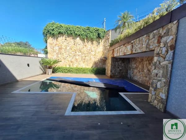 Casa alto padrão para venda no Jardim América