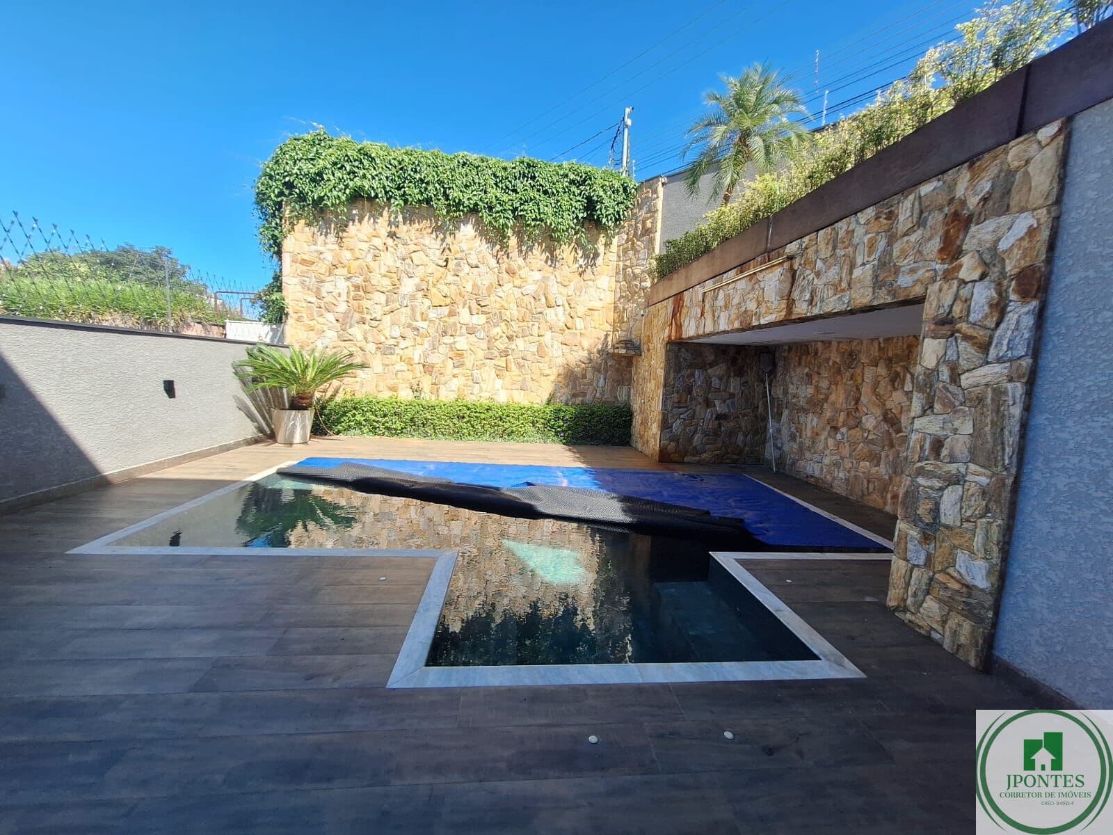 Casa alto padrão para venda no Jardim América