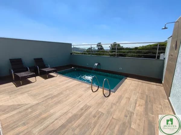 SOBRADO COM 3 DORMITÓRIOS,SUITE, ESCRITÓRIO,PISCINA UMA EXCELENTE OPORTUNIDADE EM BRAGANÇA PAULISTA.