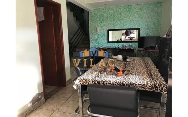 Casa com 03 quartos no Bairro de Fátima em Varginha/MG