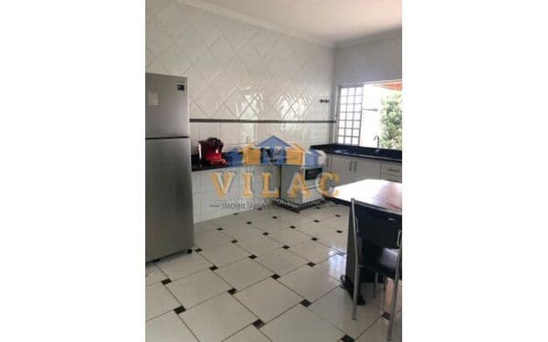 Casa com piscina na Vila Floresta em Varginha/MG