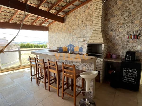 Casa Sobrado espaçosa no Alto da Figueira 3 em Varginha/MG